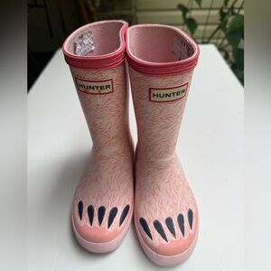 Girls’ Hunter Pink Bear Paw Rain Boots, Excellent Condition, size US 10/11 kids